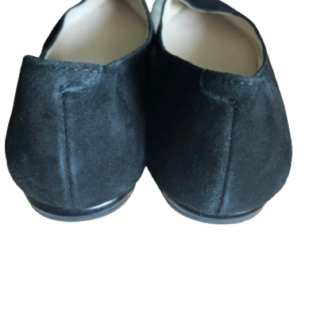 Nine West Speakup Almond Toe Flats Black Suede Size 7.5 EUC - Picture 7 of 9